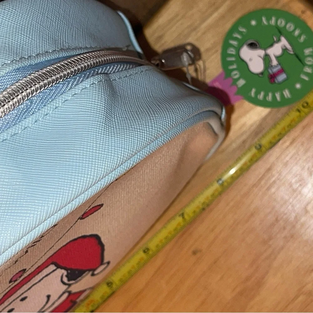 Wet n wild x Peanuts cosmetics bag